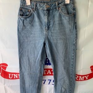 TOPSHOP MOM JEANS W 30 L 32
